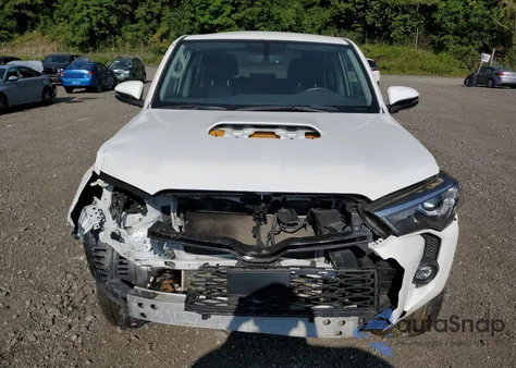 2023 Toyota 4Runner Se z USA, uszkodzony, nr VIN JTENU5JR9P6133301